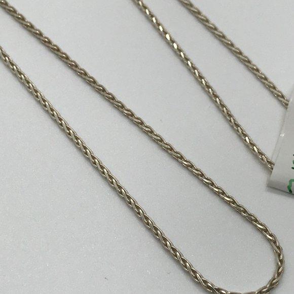 24" Sterling Silver 1.5mm Diamond Cut Wheat Chain Necklace - Picture 3 of 6